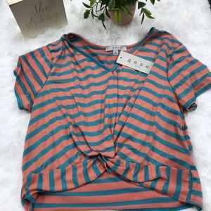 {Gaze} Striped Knot Crop Top